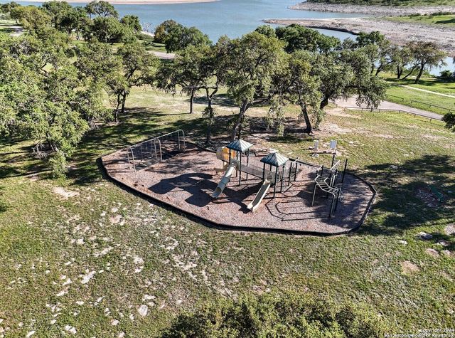 686 ASTRAL PT, Spring Branch, TX 78070