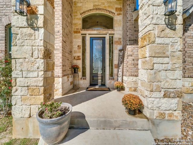 686 ASTRAL PT, Spring Branch, TX 78070