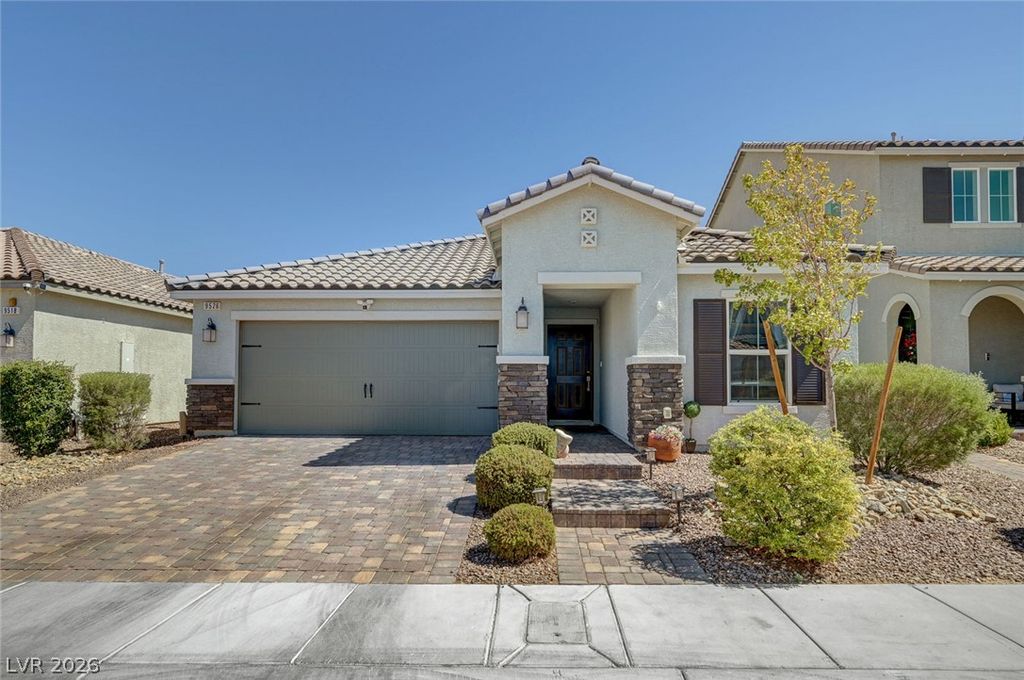 9526 Barnsley Point Street, Las Vegas, NV 89178 — photo 2