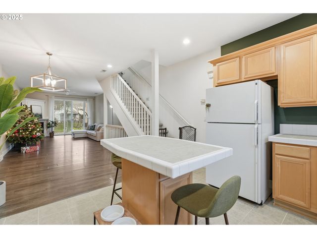 8807 Ne 17TH St, Vancouver, WA 98664