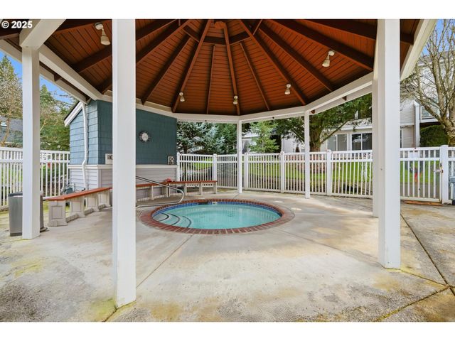 8807 Ne 17TH St, Vancouver, WA 98664