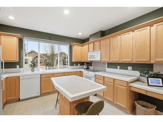 8807 Ne 17TH St, Vancouver, WA 98664