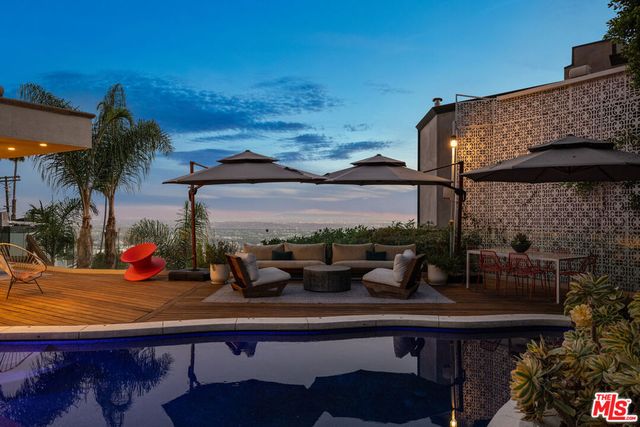 2137 Sunset Plaza Drive, Los Angeles, CA 90069