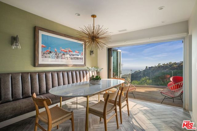 2137 Sunset Plaza Drive, Los Angeles, CA 90069