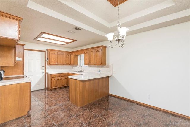 509 S Pacific Avenue, Edinburg, TX 78539