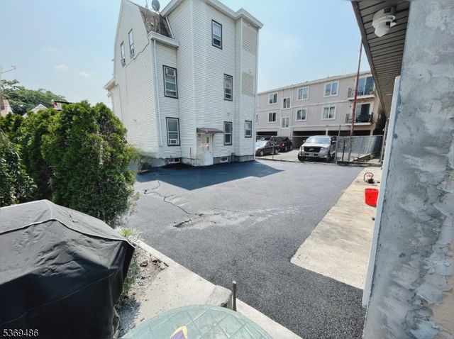 120 Lewis St, Paterson City, NJ 07501