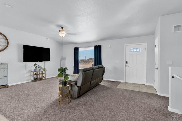 977 E Sumac Dr, Pueblo West, CO 81007