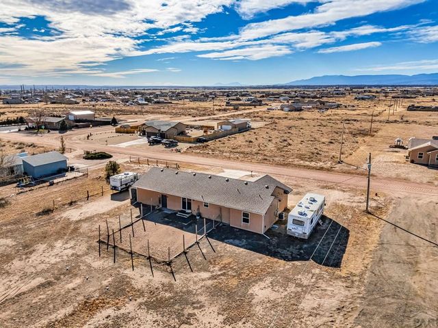 977 E Sumac Dr, Pueblo West, CO 81007