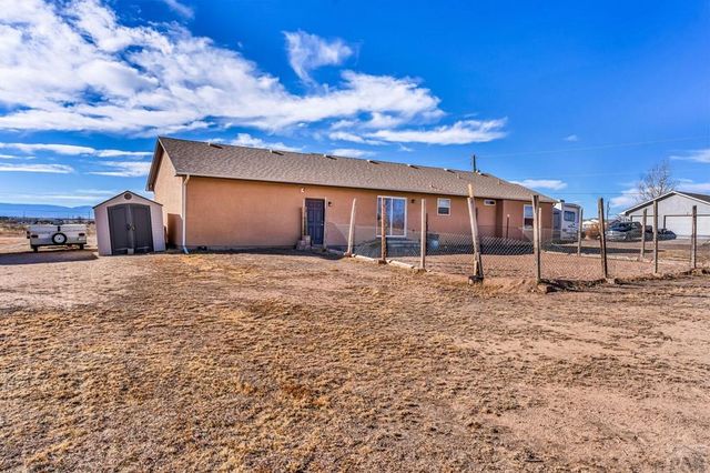 977 E Sumac Dr, Pueblo West, CO 81007