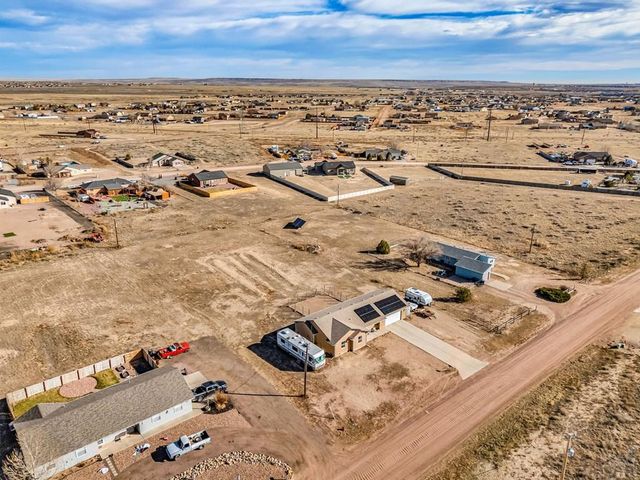 977 E Sumac Dr, Pueblo West, CO 81007