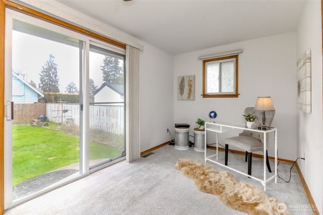 215 E 48th St, Tacoma, WA 98404