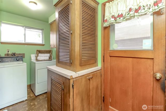 215 E 48th St, Tacoma, WA 98404