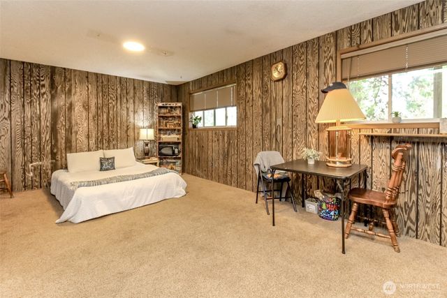 215 E 48th St, Tacoma, WA 98404