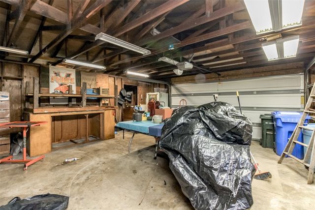 215 E 48th St, Tacoma, WA 98404