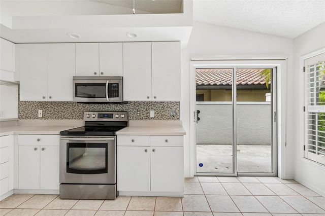 7656 PALM AIRE LANE, Sarasota, FL 34243