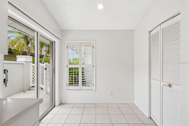 7656 PALM AIRE LANE, Sarasota, FL 34243
