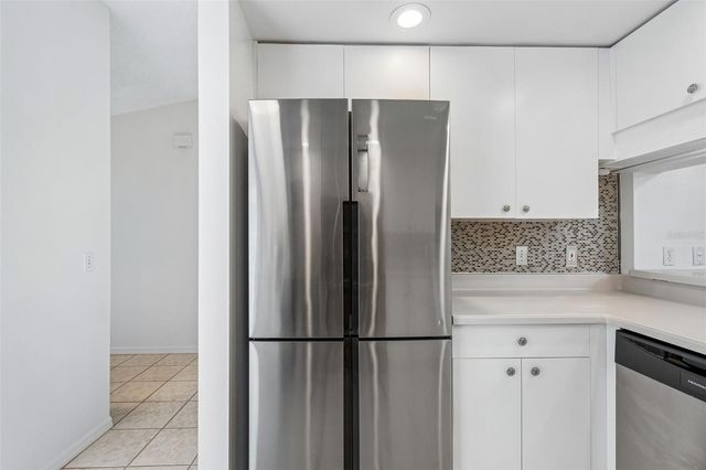 7656 PALM AIRE LANE, Sarasota, FL 34243