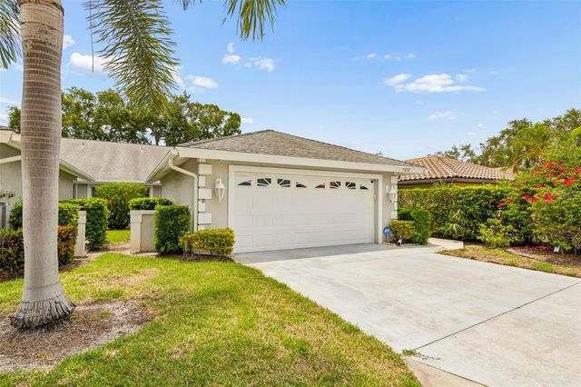 7656 PALM AIRE LANE, Sarasota, FL 34243