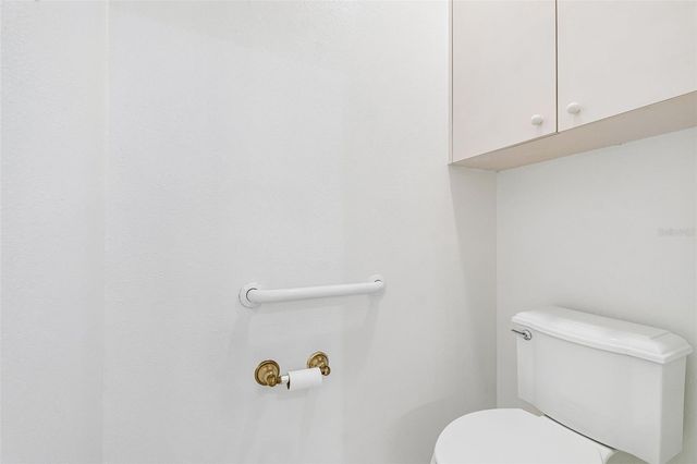7656 PALM AIRE LANE, Sarasota, FL 34243