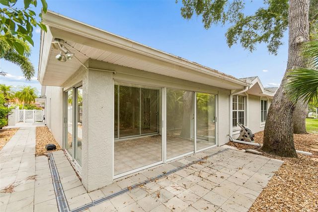 7656 PALM AIRE LANE, Sarasota, FL 34243