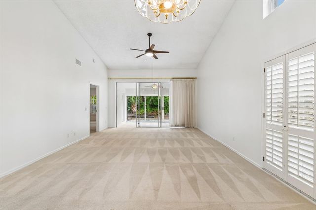 7656 PALM AIRE LANE, Sarasota, FL 34243