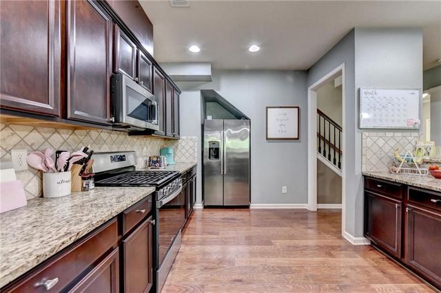 5880 Vista Brook Drive, Suwanee, GA 30024