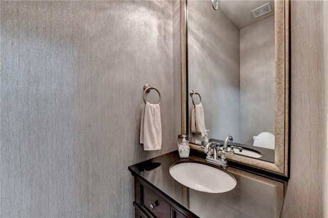 5880 Vista Brook Drive, Suwanee, GA 30024
