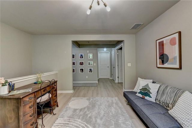 5880 Vista Brook Drive, Suwanee, GA 30024