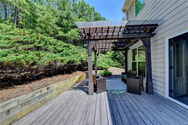 5880 Vista Brook Drive, Suwanee, GA 30024