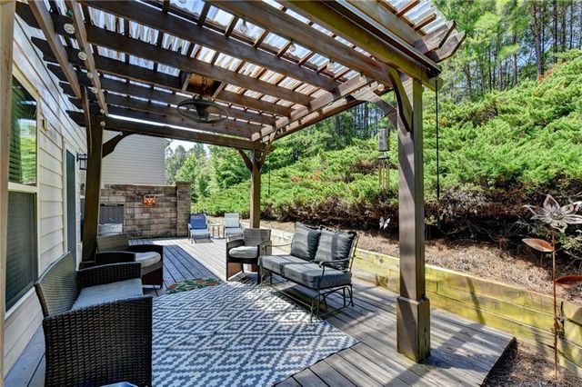 5880 Vista Brook Drive, Suwanee, GA 30024