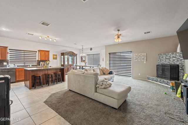 6829 STEFFERS Lane, El Paso, TX 79932