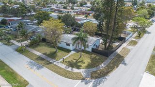 1090 NW 197th Ter, Miami Gardens, FL 33169