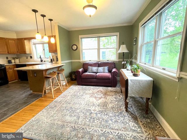 215 STEFFIE DR, Mount Wolf, PA 17347