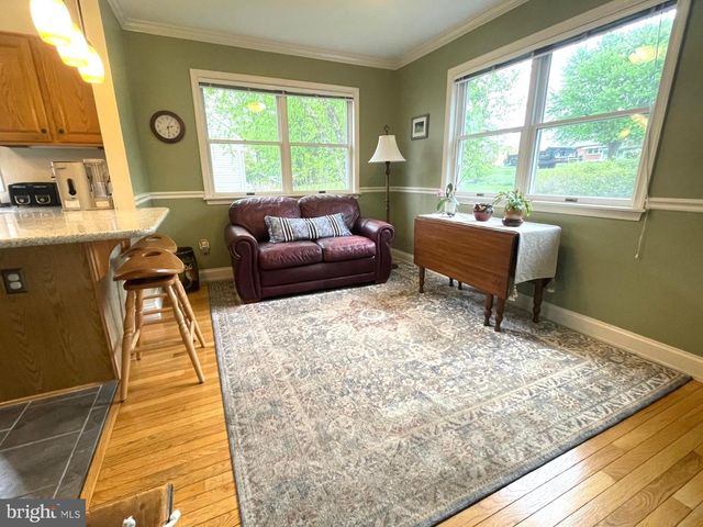 215 STEFFIE DR, Mount Wolf, PA 17347