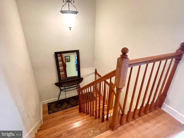 215 STEFFIE DR, Mount Wolf, PA 17347