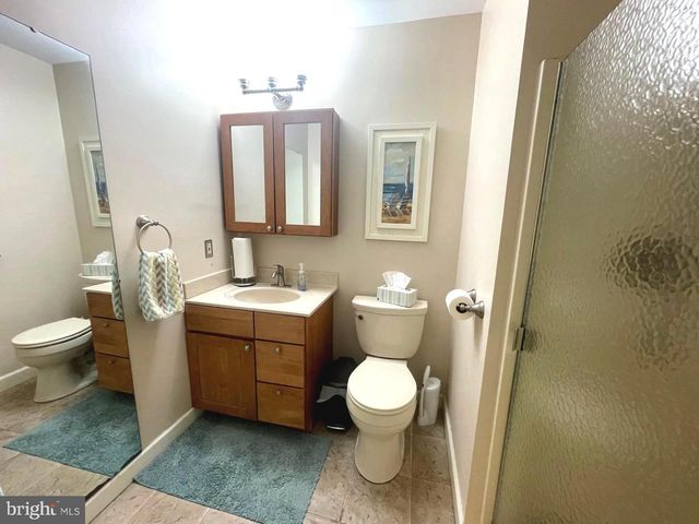 215 STEFFIE DR, Mount Wolf, PA 17347