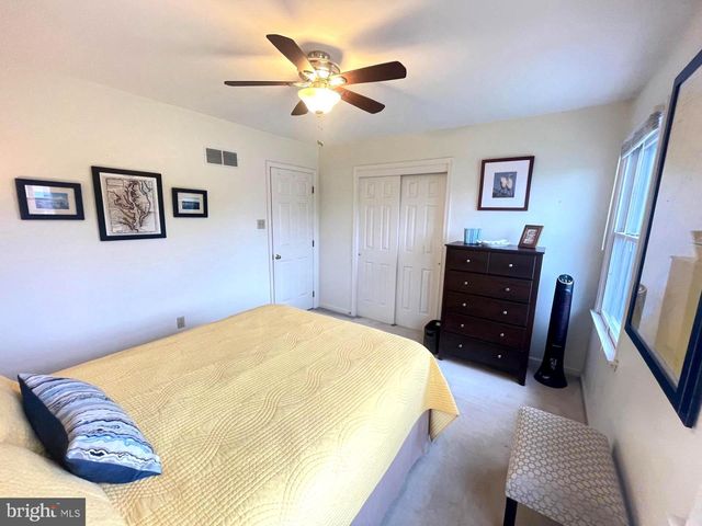 215 STEFFIE DR, Mount Wolf, PA 17347