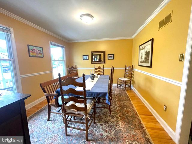 215 STEFFIE DR, Mount Wolf, PA 17347