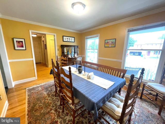 215 STEFFIE DR, Mount Wolf, PA 17347