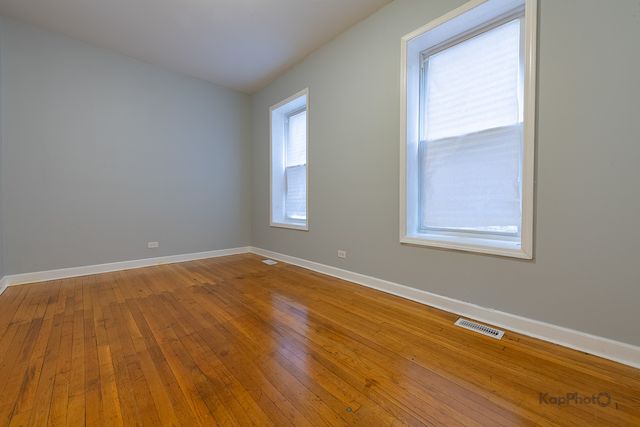 7750 S Saginaw Avenue 1, Chicago, IL 60649