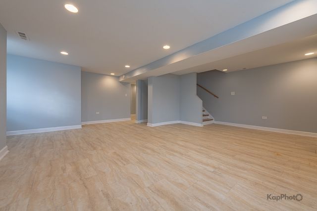 7750 S Saginaw Avenue 1, Chicago, IL 60649