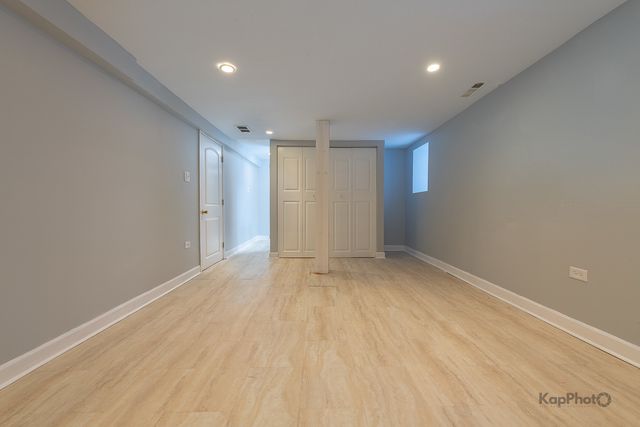 7750 S Saginaw Avenue 1, Chicago, IL 60649