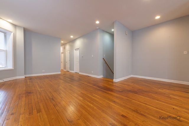 7750 S Saginaw Avenue 1, Chicago, IL 60649