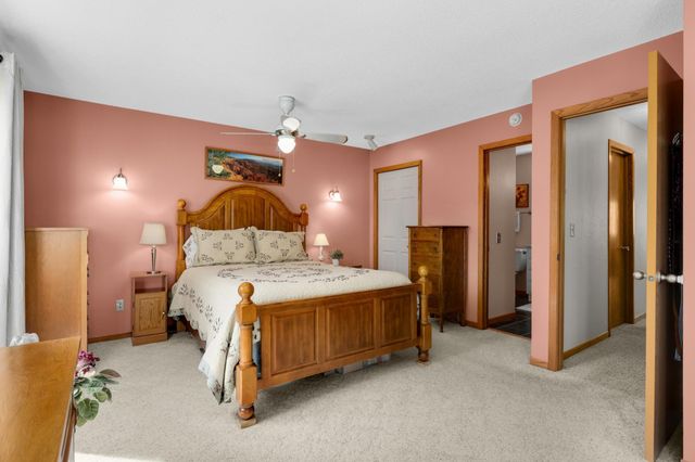 900 Garrison Court, Burnsville, MN 55337