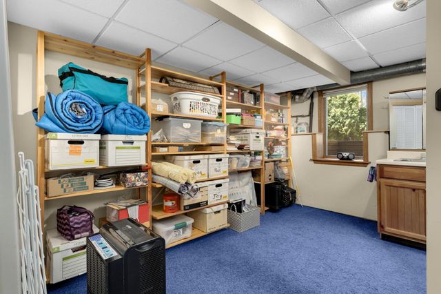 900 Garrison Court, Burnsville, MN 55337