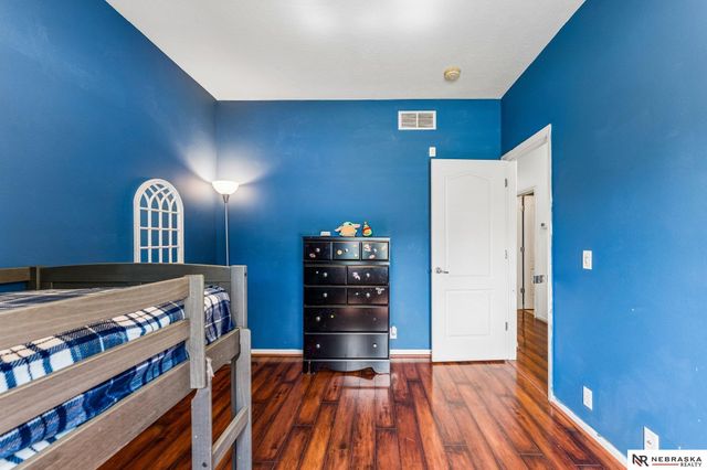 1507 Ridgeview Drive, Papillion, NE 68046