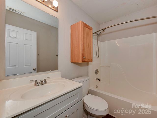 3427 Calpella Court, Charlotte, NC 28262