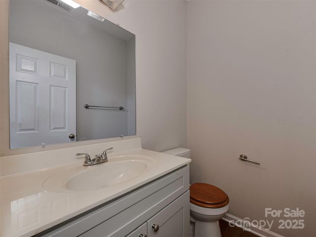 3427 Calpella Court, Charlotte, NC 28262