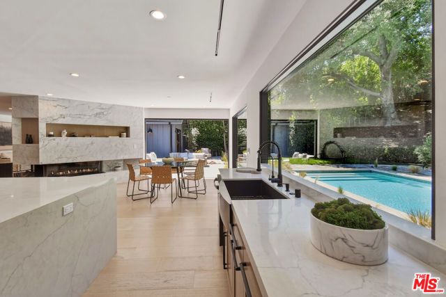 3721 Woodcliff Road, Sherman Oaks, CA 91403