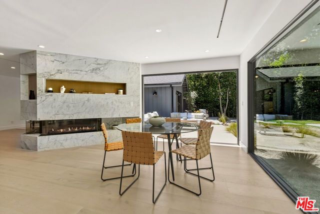 3721 Woodcliff Road, Sherman Oaks, CA 91403